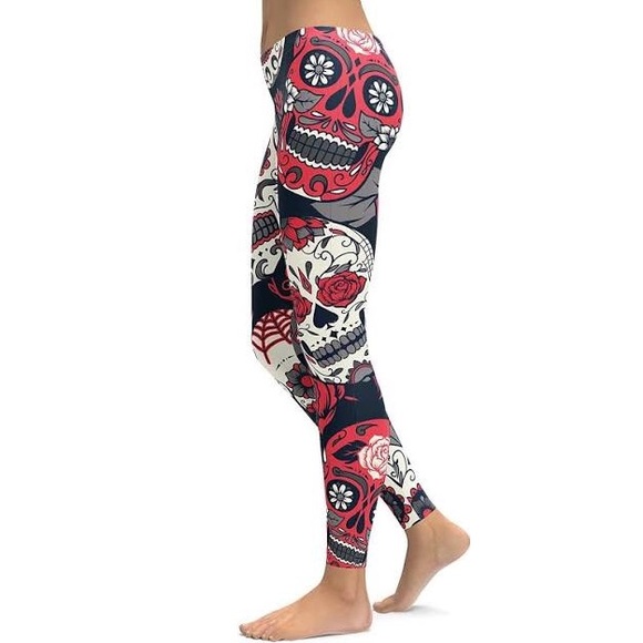 gearbunch Pants - very lightly worn comfortable skull leggings